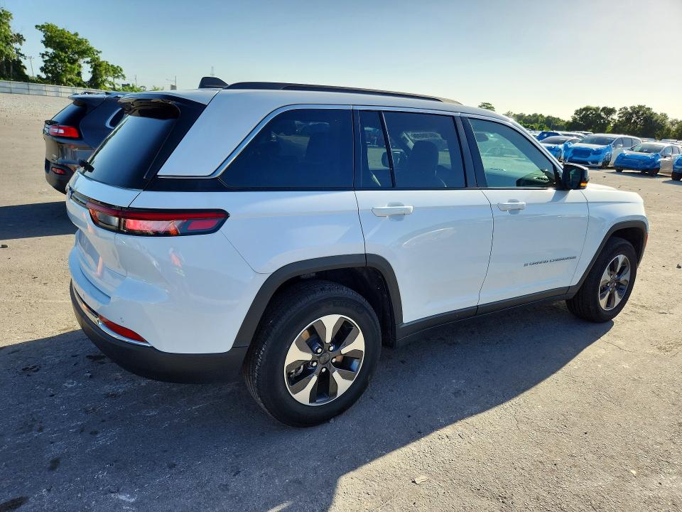 Продажа на аукционе авто 2024 Jeep Grand Cherokee, vin: 1C4RJYB6XRC116595, номер лота: 60750476