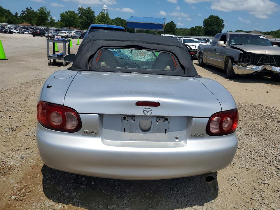 61772426 :رقم المزاد ، JM1NB353550410806 vin ، 2005 Mazda Mx-5 Miata مزاد بيع