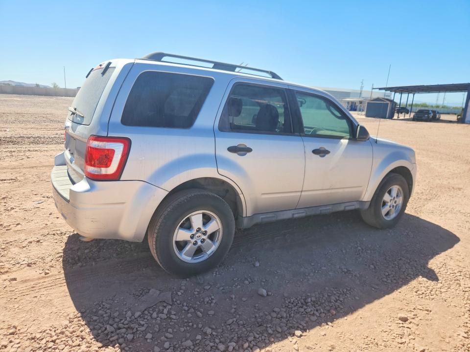 59153406 :رقم المزاد ، 1FMCU0D76AKA87686 vin ، 2010 Ford Escape مزاد بيع