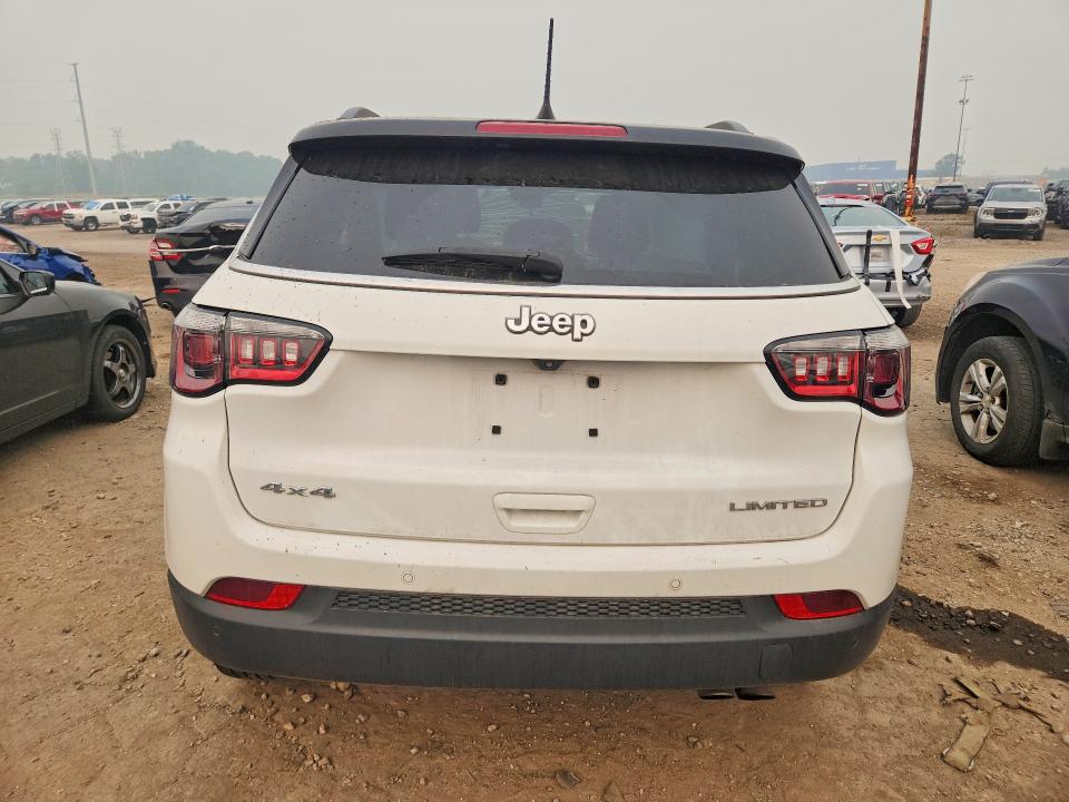 61243656 :رقم المزاد ، 3C4NJDCB8NT113812 vin ، 2022 Jeep Compass مزاد بيع