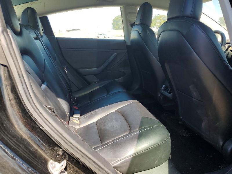 Продажа на аукционе авто 2018 Tesla Model 3, vin: 5YJ3E1EA5JF165681, номер лота: 60221136