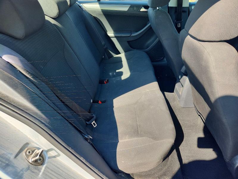 60070316 :رقم المزاد ، 3VWLA7AJ0FM263246 vin ، 2015 Volkswagen Jetta مزاد بيع