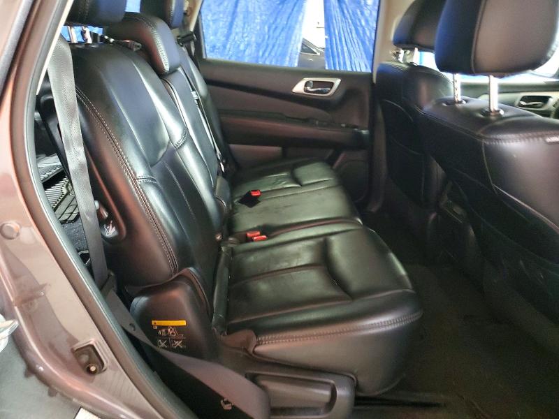 Продажа на аукционе авто 2017 Nissan Pathfinder, vin: 5N1DR2MM1HC673885, номер лота: 62607616