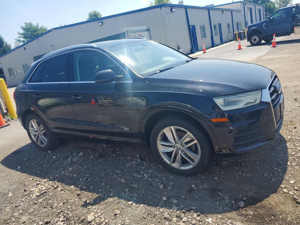 Продажа на аукционе авто 2017 Audi Q3, vin: WA1JCCFS7HR010001, номер лота: 60642386