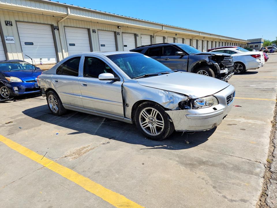 2006 Volvo S60 მანქანა იყიდება აუქციონზე, vin: YV1RS592562508555, აუქციონის ნომერი: 60371206