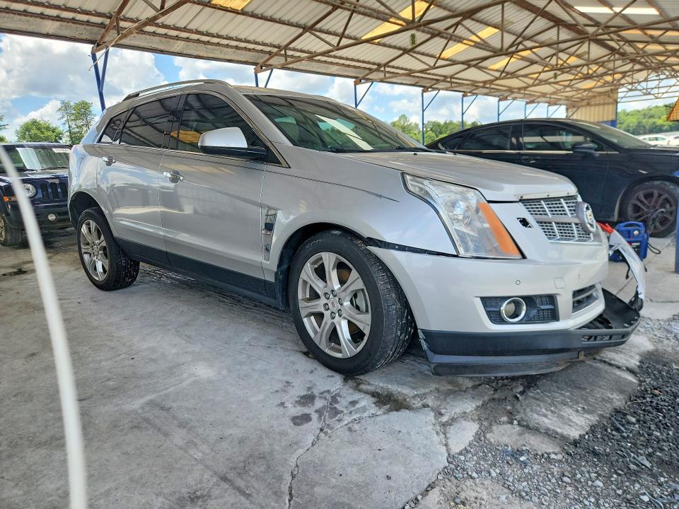 61752516 :رقم المزاد ، 3GYFNCEYXAS652043 vin ، 2010 Cadillac Srx مزاد بيع