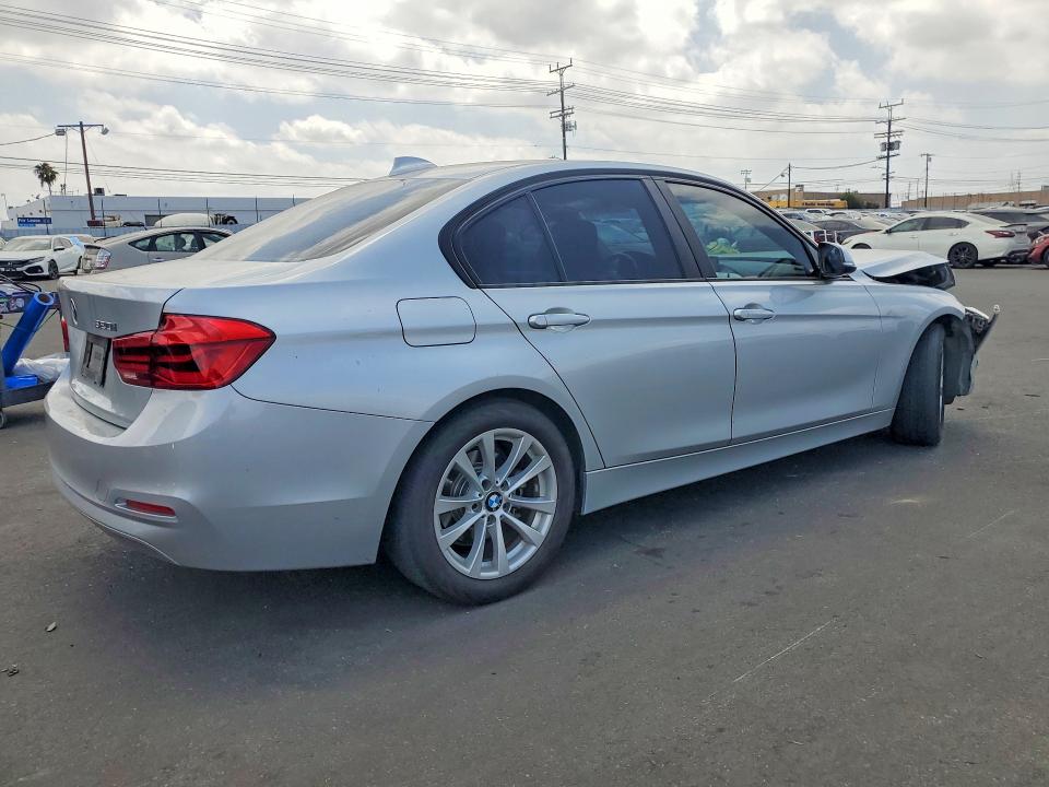 2018 Bmw 320 მანქანა იყიდება აუქციონზე, vin: WBA8A9C52JAH14879, აუქციონის ნომერი: 59141446