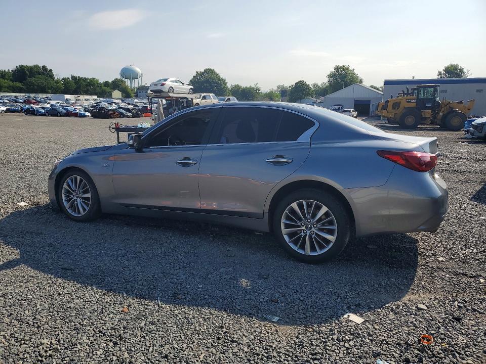 60305826 :رقم المزاد ، JN1EV7AR2JM431465 vin ، 2018 Infiniti Q50 مزاد بيع