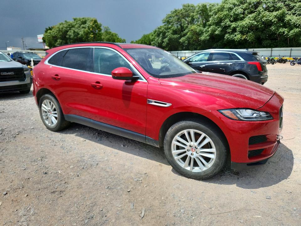 Продажа на аукционе авто 2017 Jaguar F-pace, vin: SADCK2BN2HA087941, номер лота: 61198486