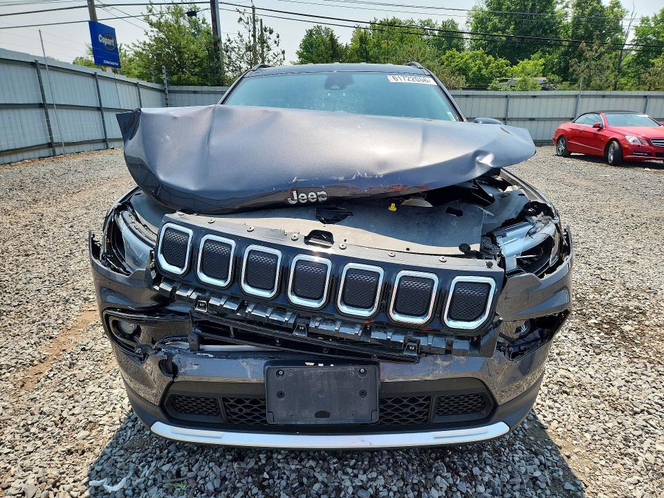 61722066 :رقم المزاد ، 3C4NJDCB3NT204583 vin ، 2022 Jeep Compass مزاد بيع