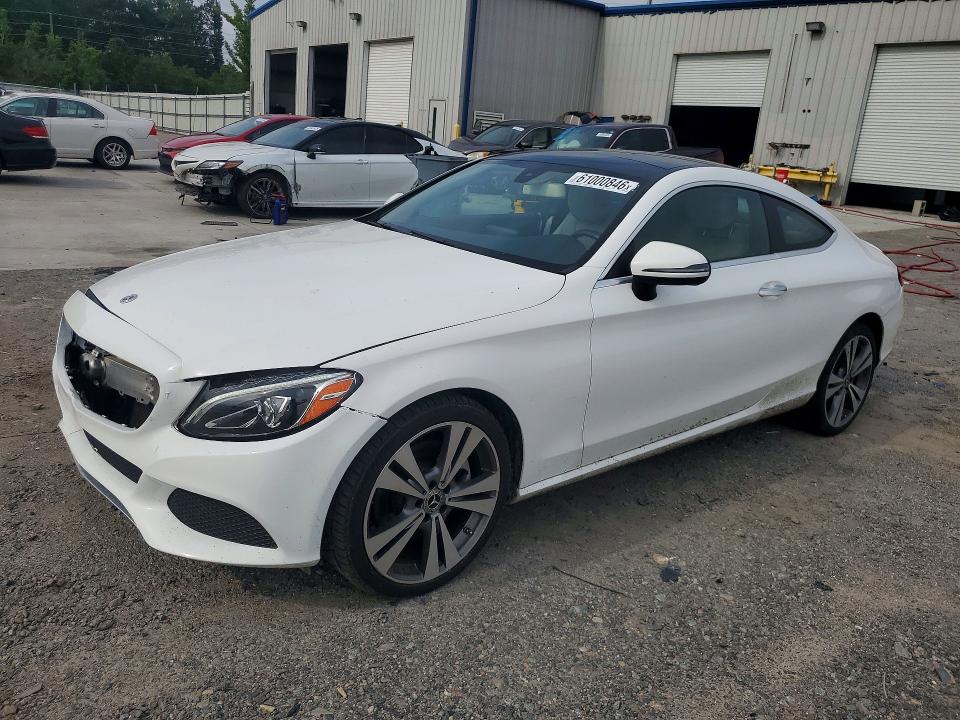 61000846 :رقم المزاد ، WDDWJ4JB2HF520357 vin ، 2017 Mercedes-benz C مزاد بيع