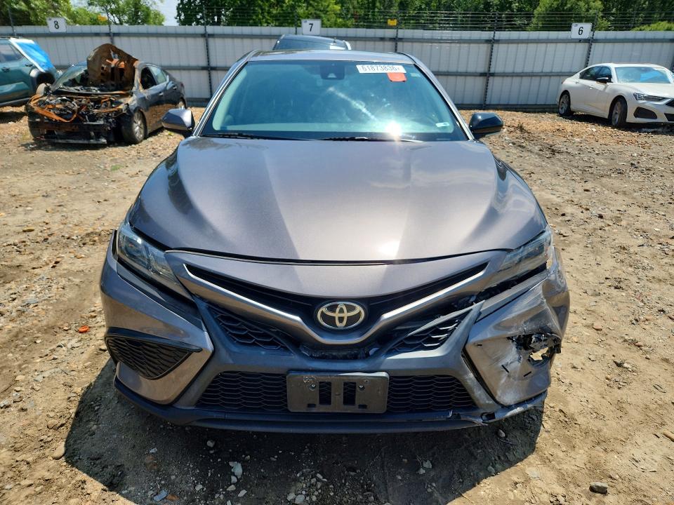 2021 Toyota Camry მანქანა იყიდება აუქციონზე, vin: 4T1G11AK2MU554006, აუქციონის ნომერი: 61873836