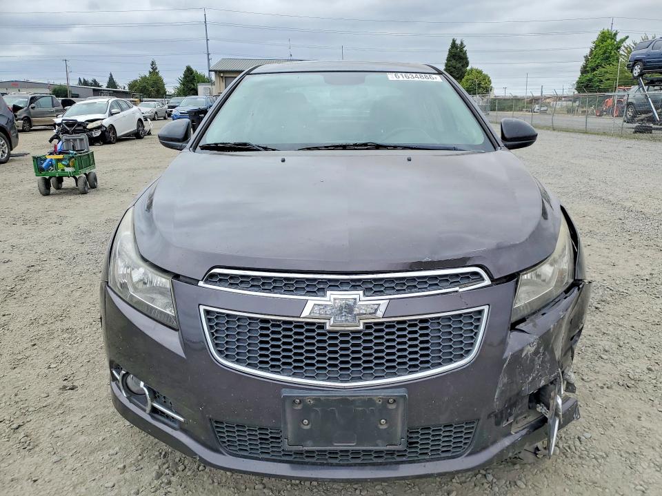 61634886 :رقم المزاد ، 1G1PE5SB5E7413289 vin ، 2014 Chevrolet Cruze مزاد بيع