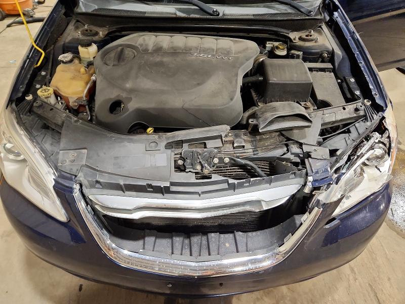 2013 Chrysler 200 მანქანა იყიდება აუქციონზე, vin: 1C3CCBBG0DN569437, აუქციონის ნომერი: 61560106