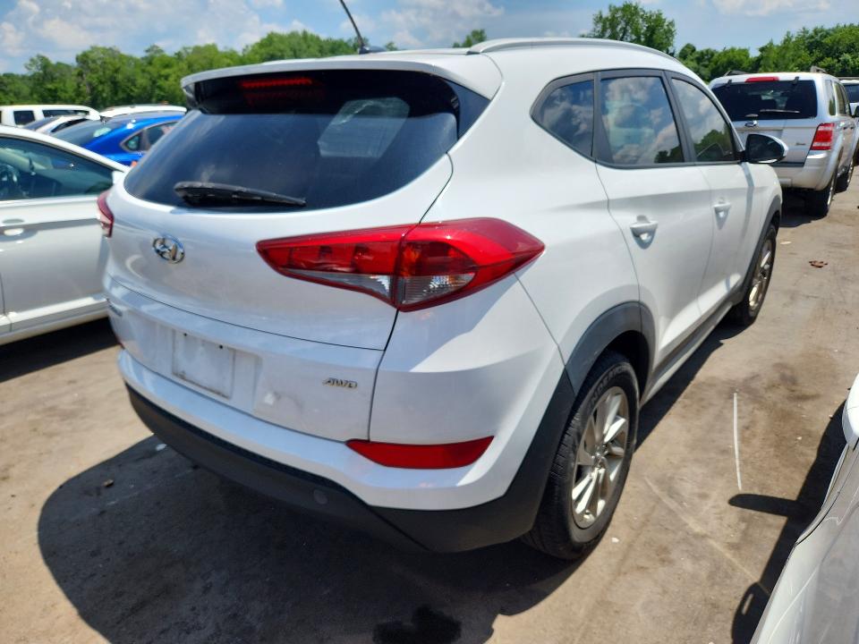 2017 Hyundai Tucson მანქანა იყიდება აუქციონზე, vin: KM8J3CA42HU552453, აუქციონის ნომერი: 59172386
