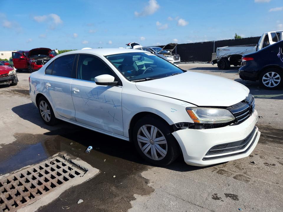 Продаж на аукціоні авто 2017 Volkswagen Jetta, vin: 3VW2B7AJ1HM352996, номер лоту: 61924046