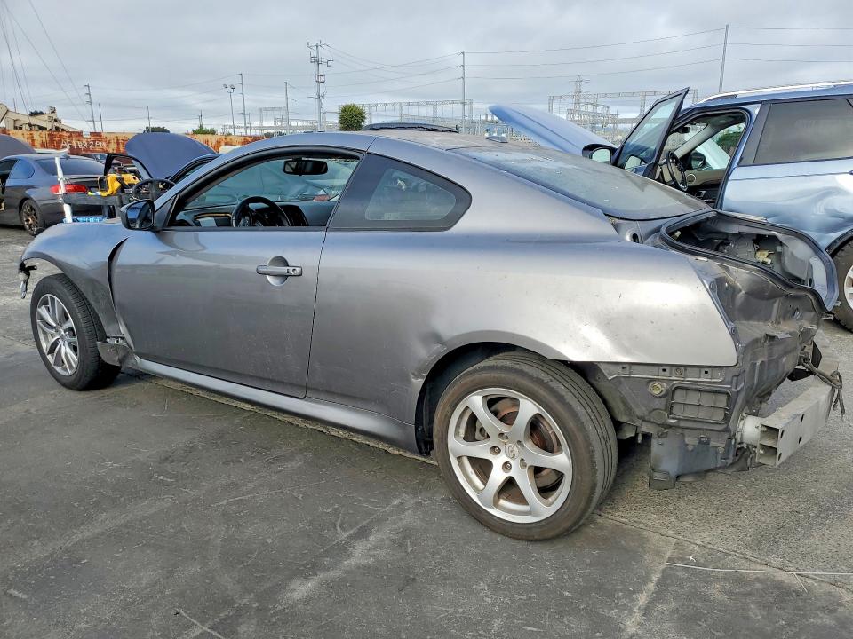2014 Infiniti Q60 Coupe მანქანა იყიდება აუქციონზე, vin: JN1CV6EK2EM112958, აუქციონის ნომერი: 62330516
