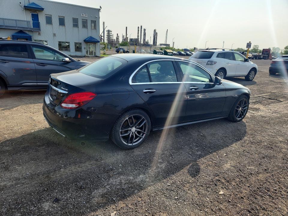 Продажа на аукционе авто 2016 Mercedes-benz C, vin: 55SWF4KB1GU113366, номер лота: 61610516