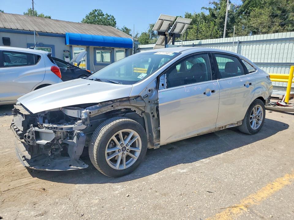 Продажа на аукционе авто 2015 Ford Focus, vin: 1FADP3F28FL304410, номер лота: 61211146