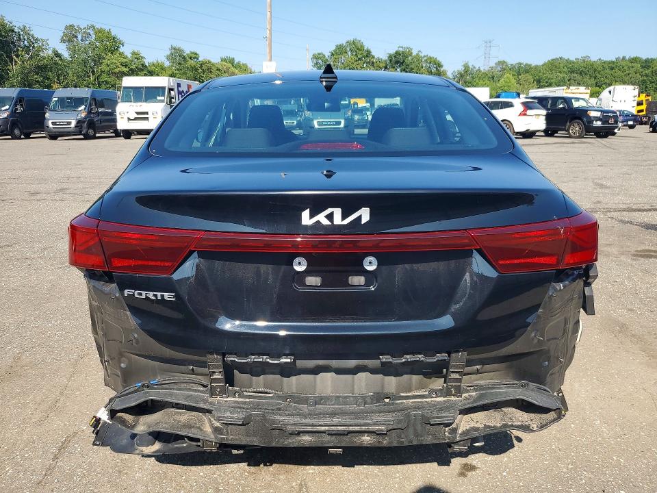 61504406 :رقم المزاد ، 3KPF24AD0PE596192 vin ، 2023 Kia Forte مزاد بيع