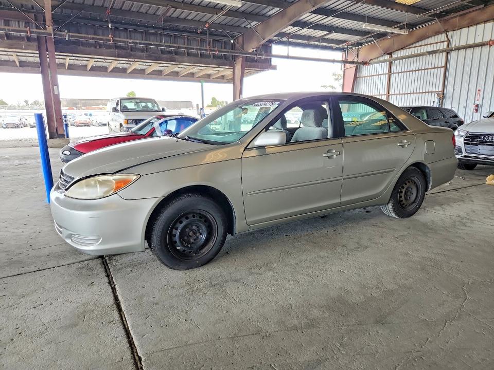 Auction sale of the 2002 Toyota Camry, vin: JTDBE32K720057471, lot number: 60924276