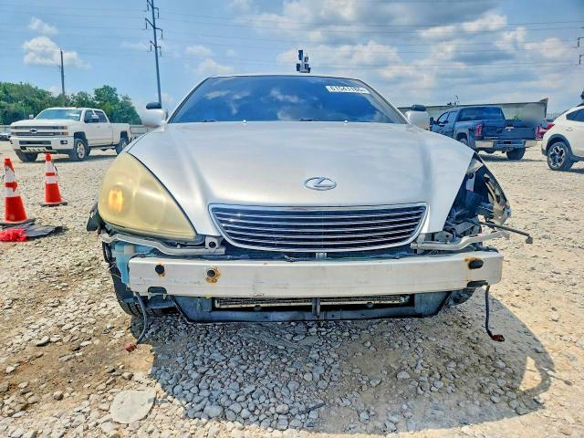 61541186 :رقم المزاد ، JTHBA30G855070777 vin ، 2005 Lexus Es مزاد بيع