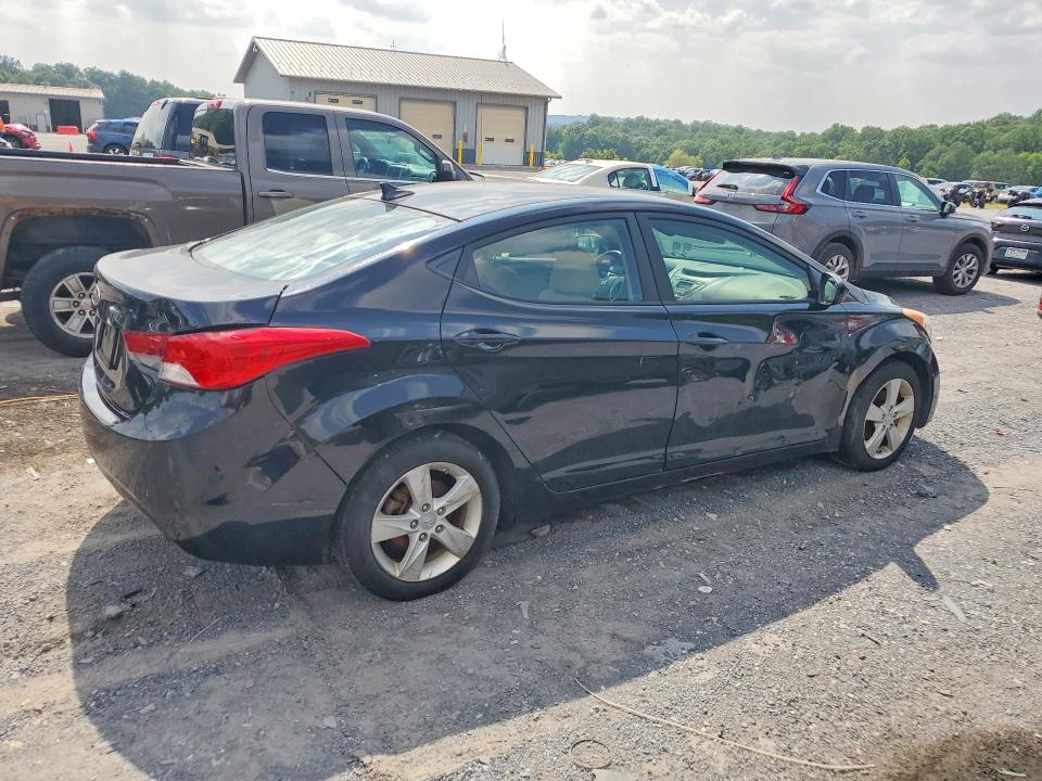 61802166 :رقم المزاد ، 5NPDH4AE3DH167294 vin ، 2013 Hyundai Elantra مزاد بيع