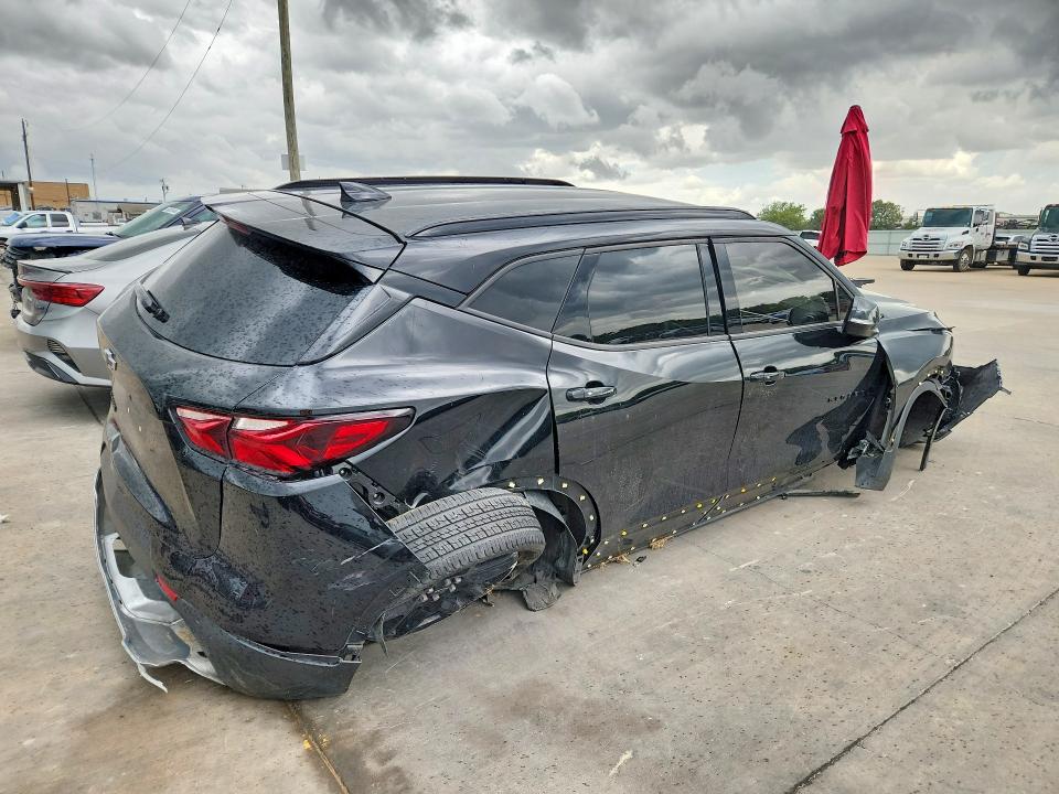 60831116 :رقم المزاد ، 3GNKBDRS8KS702939 vin ، 2019 Chevrolet Blazer مزاد بيع