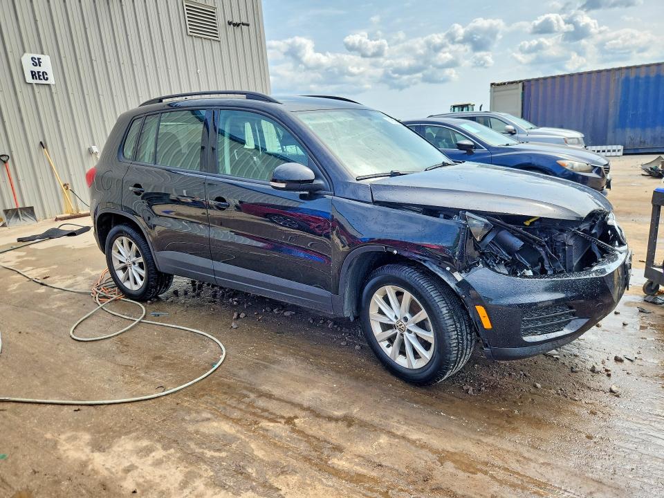 Продажа на аукционе авто 2017 Volkswagen Tiguan, vin: WVGBV7AX7HK054468, номер лота: 61955226