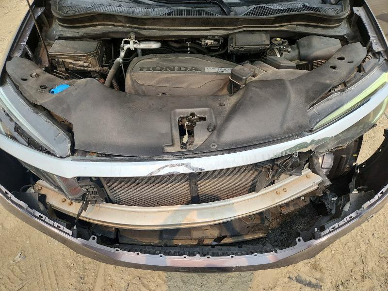 61286786 :رقم المزاد ، 5FNYF6H70GB126375 vin ، 2016 Honda Pilot مزاد بيع