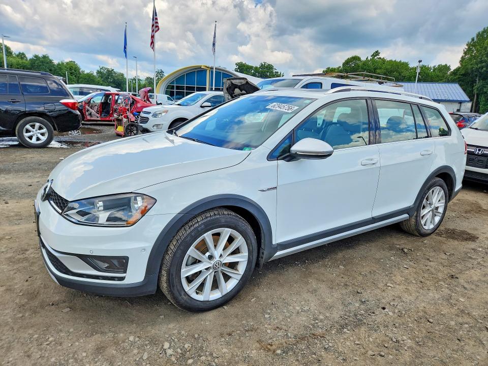 2017 Volkswagen Golf Alltrack მანქანა იყიდება აუქციონზე, vin: 3VWM17AU4HM527974, აუქციონის ნომერი: 62945756