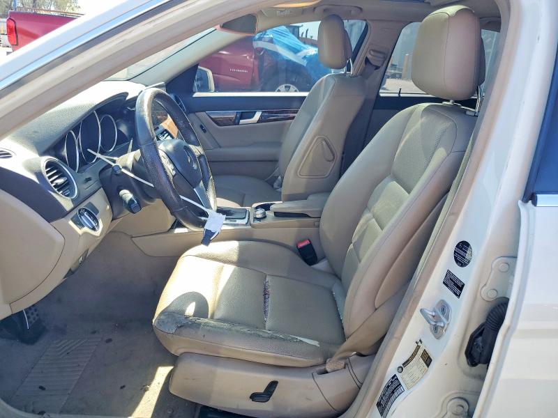 2012 Mercedes-benz C მანქანა იყიდება აუქციონზე, vin: WDDGF4HB9CF853286, აუქციონის ნომერი: 59395166