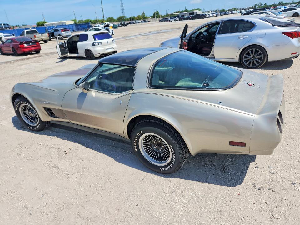 62755586 :رقم المزاد ، 1G1AY0788C5121304 vin ، 1982 Chevrolet Corvette مزاد بيع