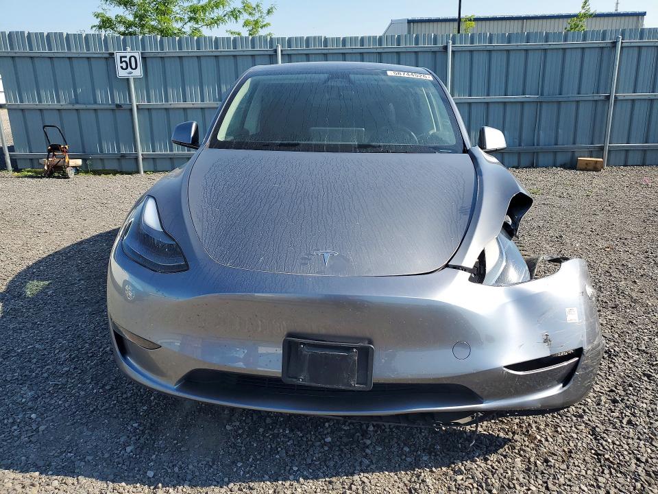 58744526 :رقم المزاد ، 7SAYGDEE9SF275268 vin ، 2025 Tesla Model Y مزاد بيع