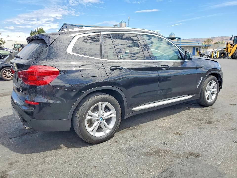 61973736 :رقم المزاد ، 5UXTR7C50KLF23962 vin ، 2019 Bmw X3 مزاد بيع