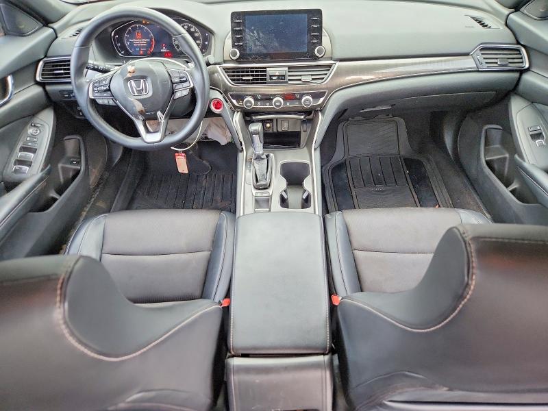 Продажа на аукционе авто 2018 Honda Accord, vin: 1HGCV1F3XJA215288, номер лота: 60611856