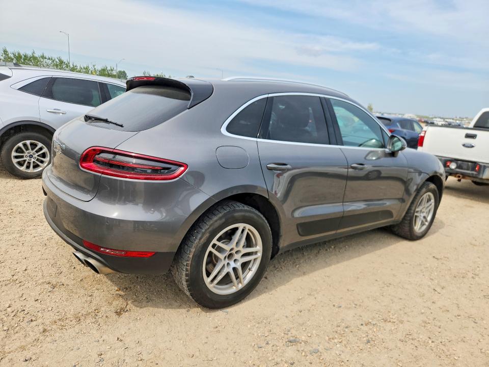 61498466 :رقم المزاد ، WP1AB2A59FLB50828 vin ، 2015 Porsche Macan مزاد بيع