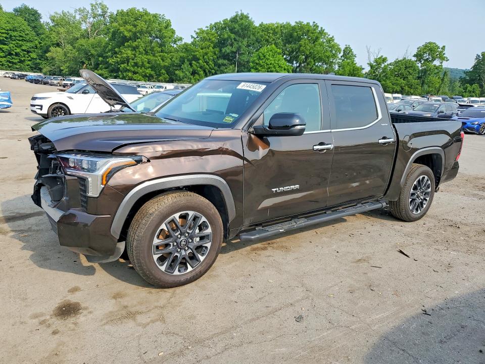 61445026 :رقم المزاد ، 5TFJA5DB0SX268082 vin ، 2025 Toyota Tundra مزاد بيع