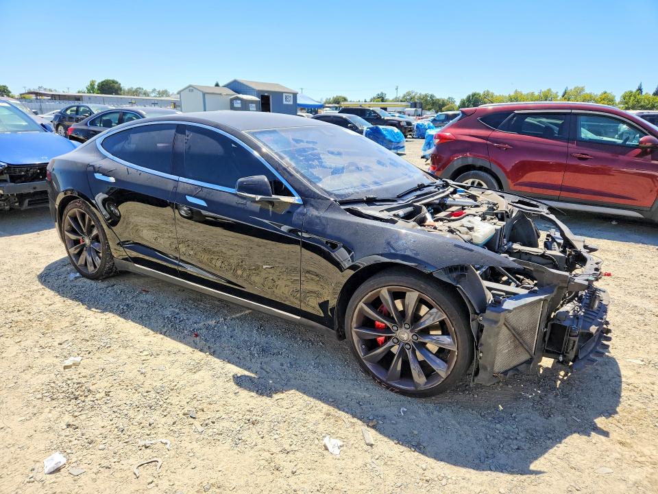 2014 Tesla Model S მანქანა იყიდება აუქციონზე, vin: 5YJSA1H29EFP63869, აუქციონის ნომერი: 61994246