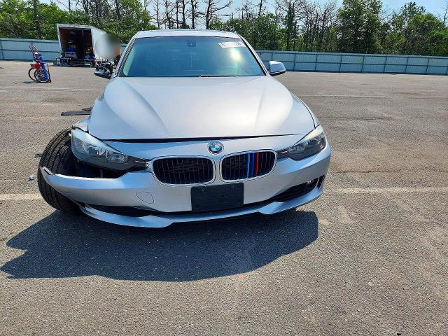 61109836 :رقم المزاد ، WBA3B3C52DF535864 vin ، 2013 Bmw 328 مزاد بيع