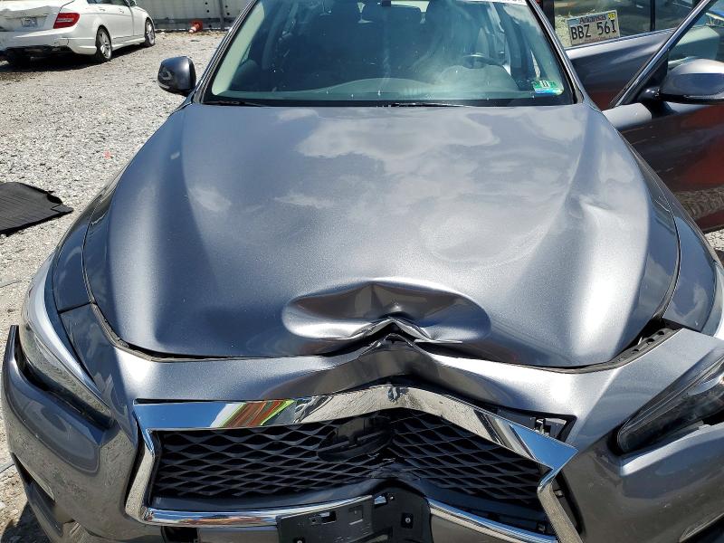 58997236 :رقم المزاد ، JN1CV7AP1JM240965 vin ، 2018 Infiniti Q50 مزاد بيع