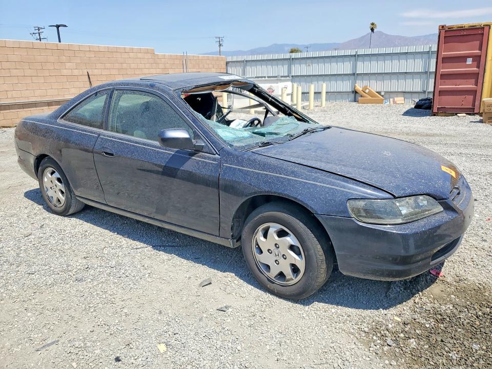2000 Honda Accord მანქანა იყიდება აუქციონზე, vin: 1HGCG3176YA008942, აუქციონის ნომერი: 61392046
