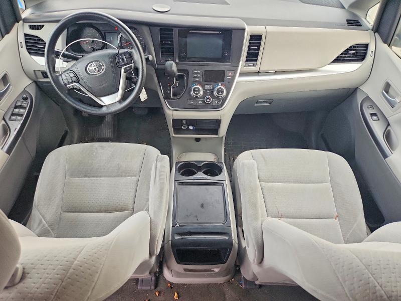 62761926 :رقم المزاد ، 5TDKK3DC4FS539039 vin ، 2015 Toyota Sienna مزاد بيع