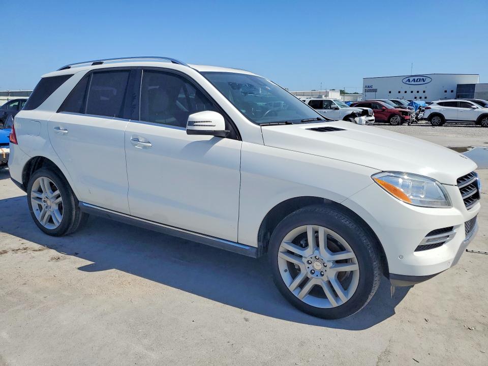 62497136 :رقم المزاد ، 4JGDA5JB7EA415986 vin ، 2014 Mercedes-benz Ml مزاد بيع