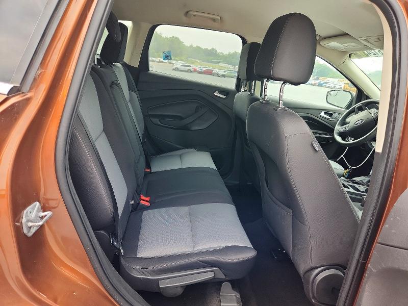 61243136 :رقم المزاد ، 1FMCU9GD2HUD91831 vin ، 2017 Ford Escape مزاد بيع