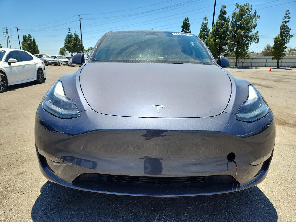 61146686 :رقم المزاد ، 7SAYGDEF5PF920272 vin ، 2023 Tesla Model Y مزاد بيع