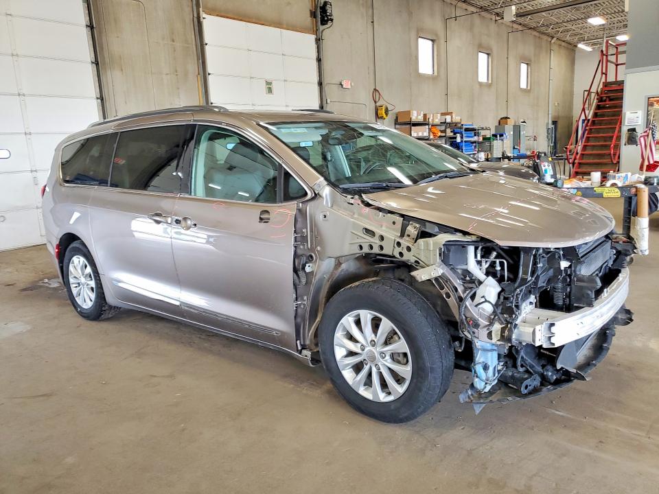 2018 Chrysler Pacifica მანქანა იყიდება აუქციონზე, vin: 2C4RC1BG7JR257517, აუქციონის ნომერი: 58439586