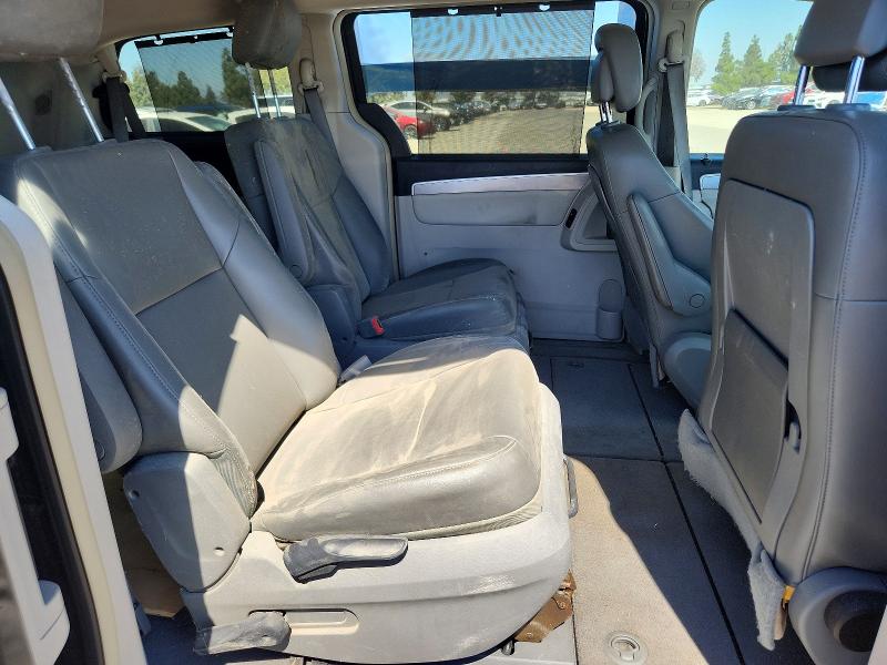 62788696 :رقم المزاد ، 2V4RW3DG9BR766550 vin ، 2011 Volkswagen Routan مزاد بيع