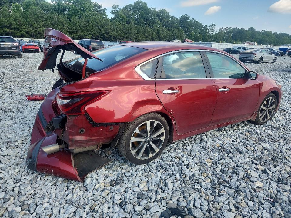 2017 Nissan Altima მანქანა იყიდება აუქციონზე, vin: 1N4AL3AP2HC162513, აუქციონის ნომერი: 60555106