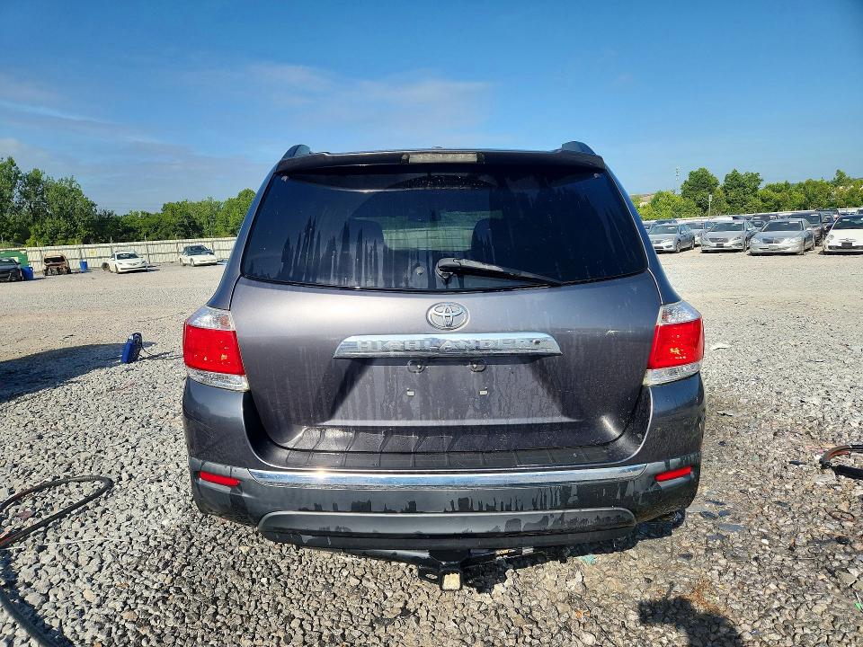 2011 Toyota Highlander მანქანა იყიდება აუქციონზე, vin: 5TDYK3EH2BS047513, აუქციონის ნომერი: 61734166